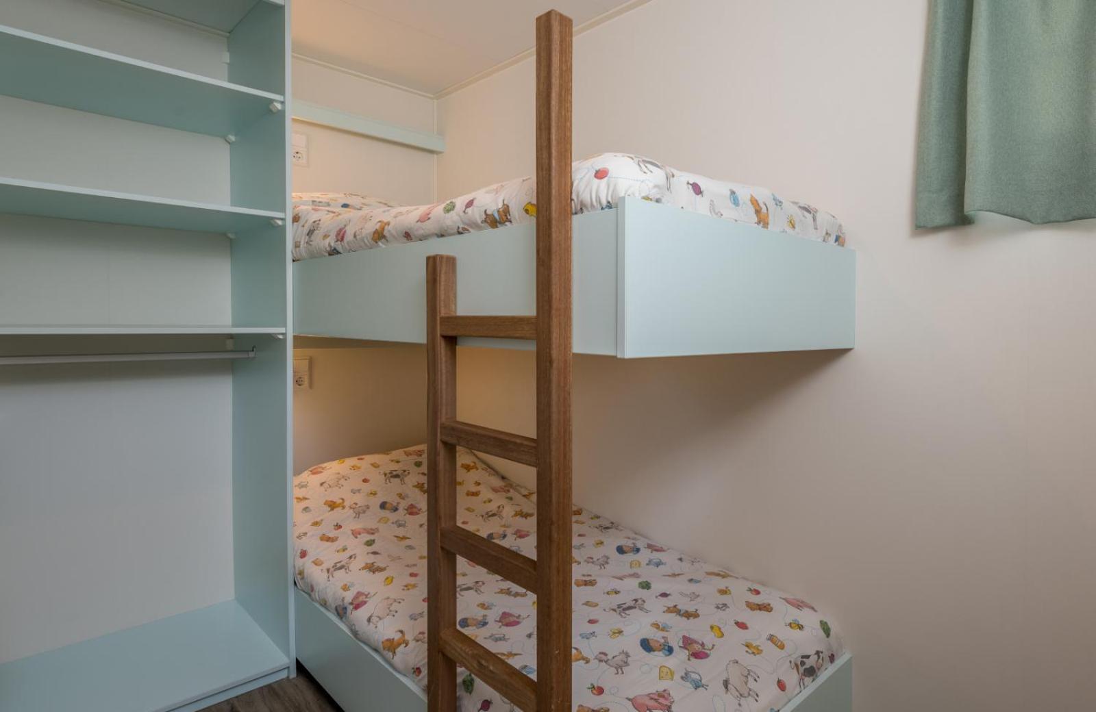 Vakantiepark Molenwaard Ottoland Bagian luar foto